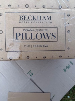 Beckham Hotel Collection Bed Pillows 2-Pack Queen Size Down Alternative
