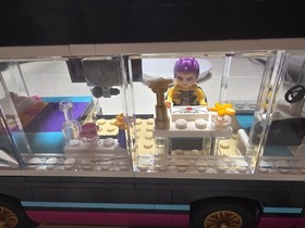 LEGO KPOP Demon Hunters & Friends Set 41106 Pop Star Tour Bus FULLY ASSEMBLED!