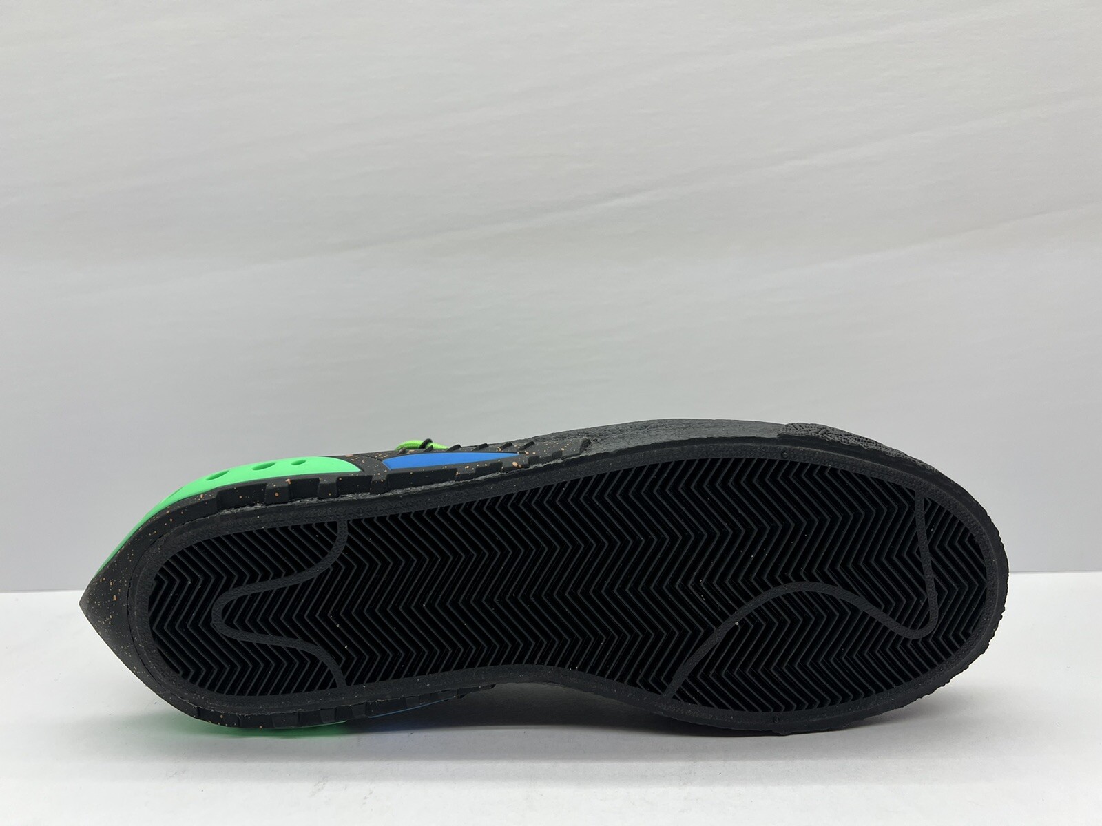 OFF WHITE X NIKE SOLO SCARPA DESTRA Nike x Off White Blazer Low '77 nero verde elettro uomo 8