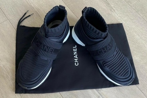 CHANEL Cc Logo 36.5 Women's High Top Scarpe Da Ginnastica indossata una  volta con Polvere Sacchetto Di £ 590 | eBay