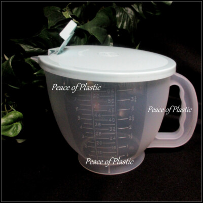 Tupperware New Mix N Stor Measuring Pitcher   Small Batter Bowl   4 Cup