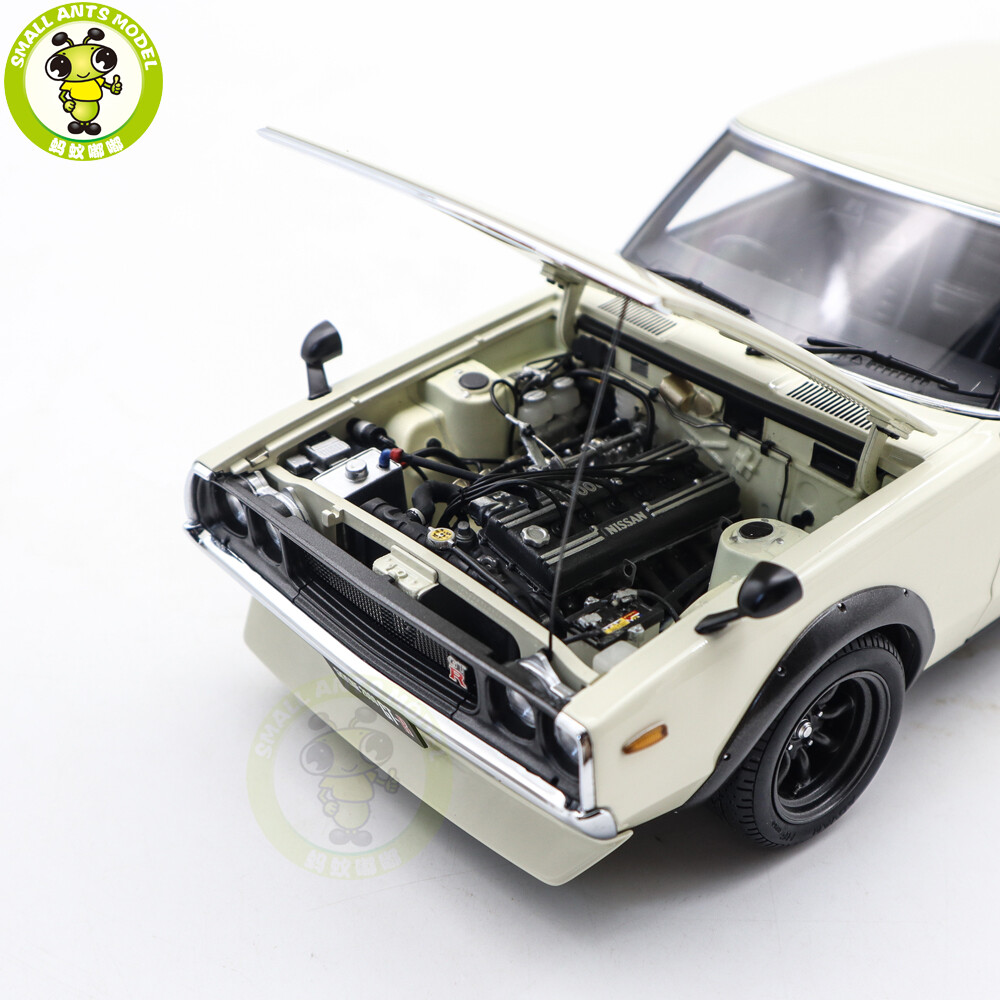 1/18 Nissan Skyline 2000GT-R KPGC110 Tuned Version White Autoart