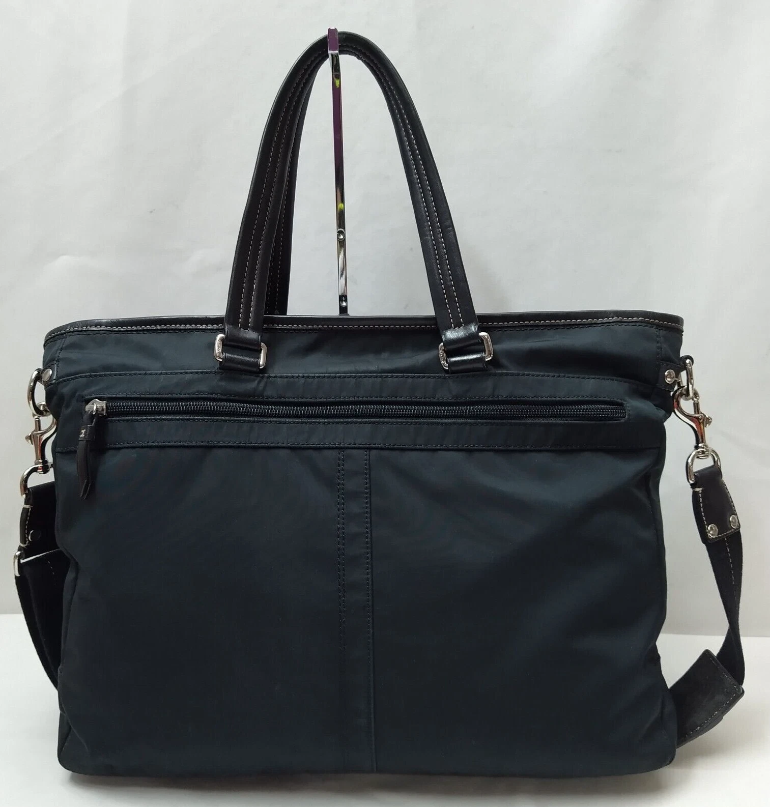 Borsa a tracolla Coach Leatherwear nero nylon finiture in pelle portachiavi cerniera