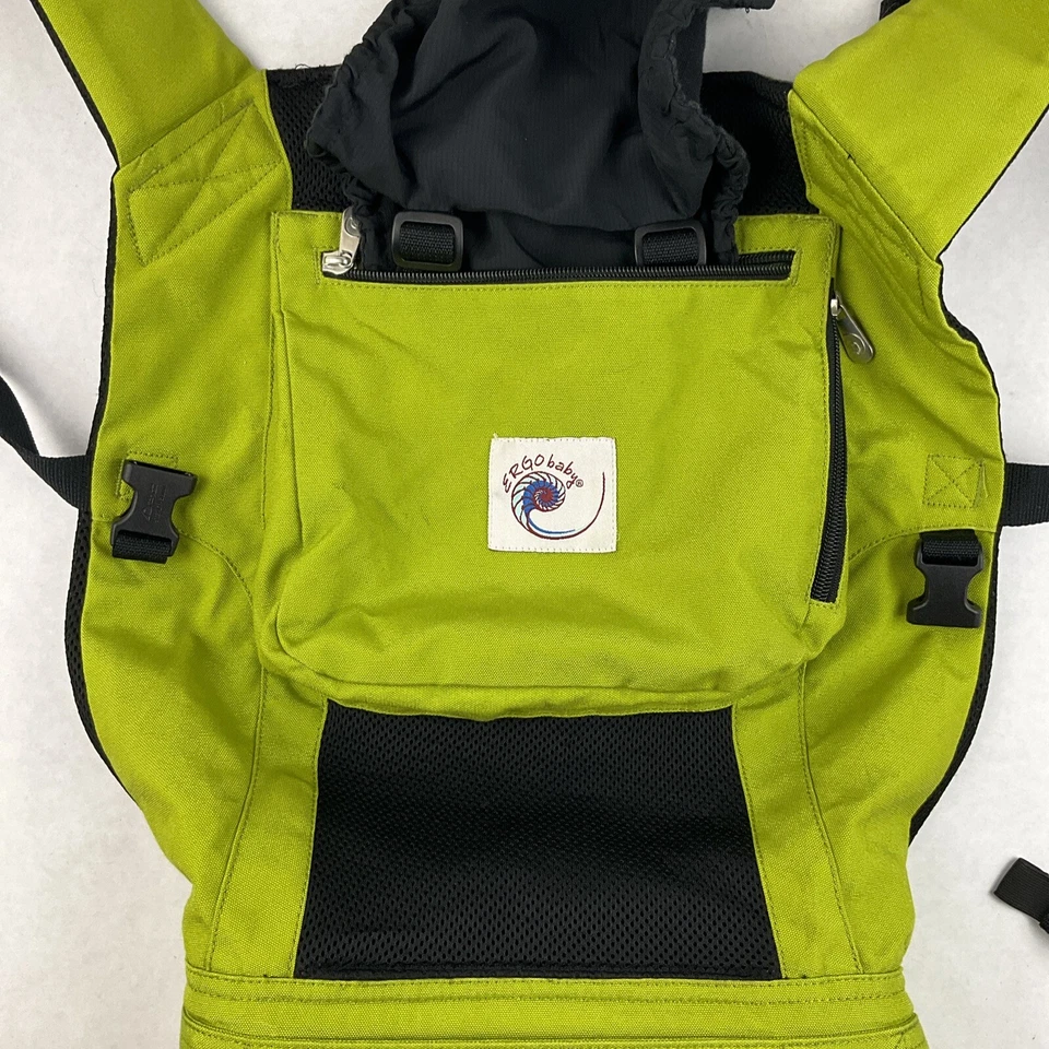 Porta-bebês Ergo Baby Performance com capuz verde limão em excelente estado usado neutro - Imagem 2 de 4