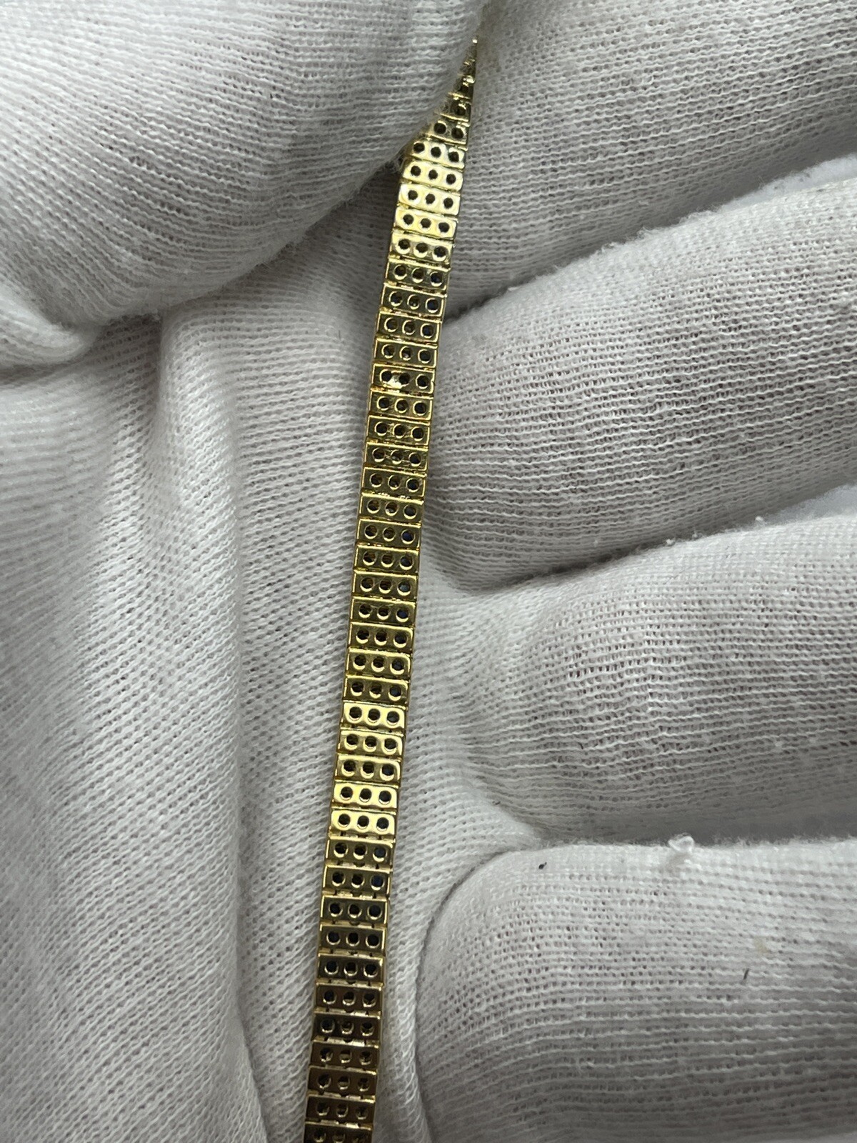Picture 3 of 8