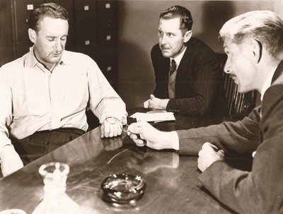 PF Angelockt ( Robert Coote , Alan Napier )