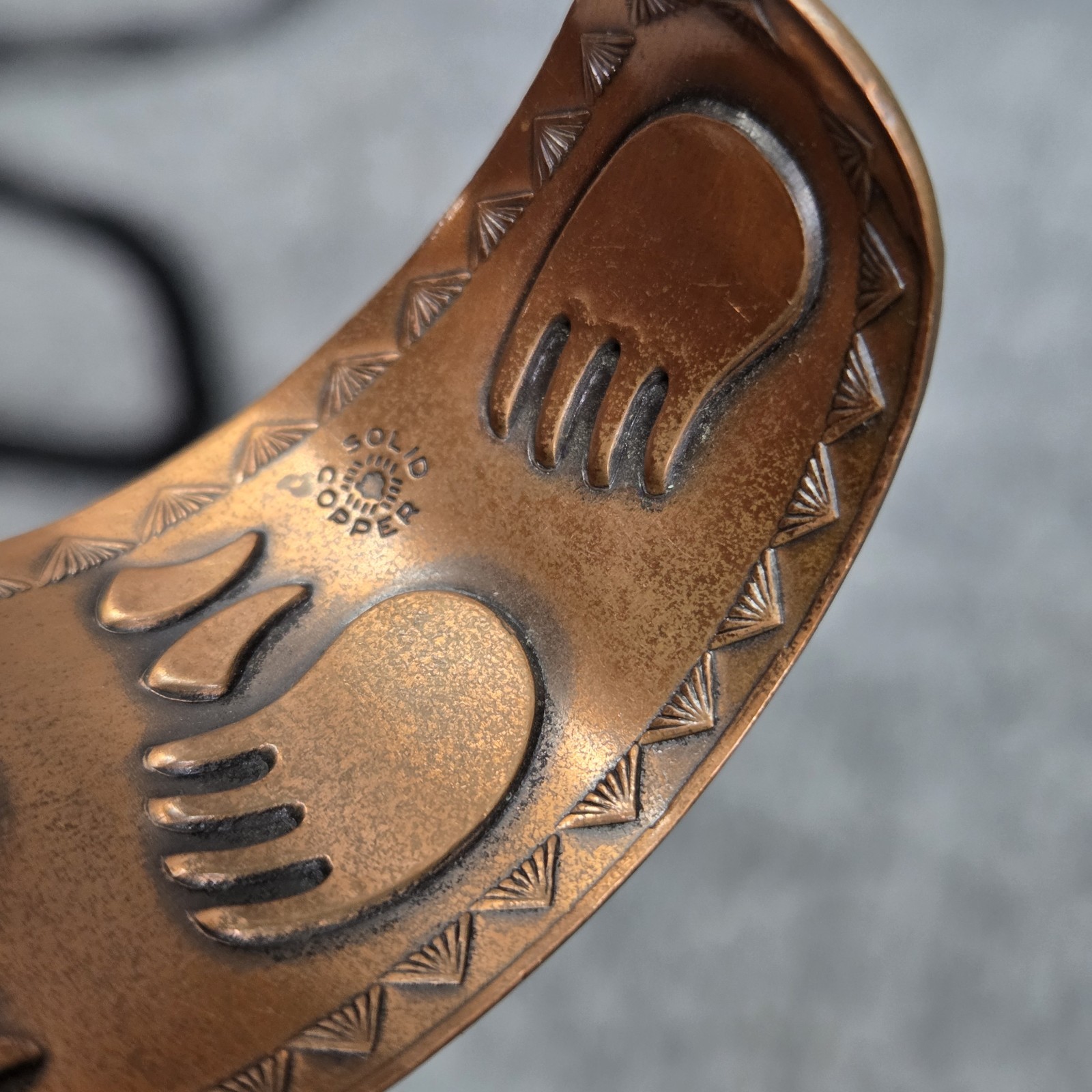 Native American Solid Copper Bear Paw Prints Cuff… - image 7