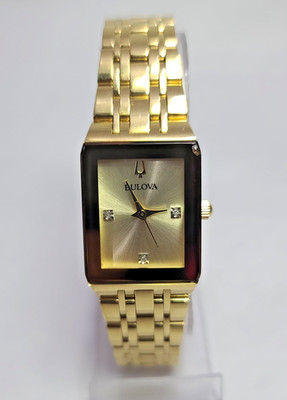 97P140 BULOVA FUTURO DIAMOND LADIES GOLD TONE QUARTZ RECTANGULAR WATCH MB5-234