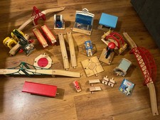 Range of Accessories for Brio / Wooden Train Track with Combined Postage