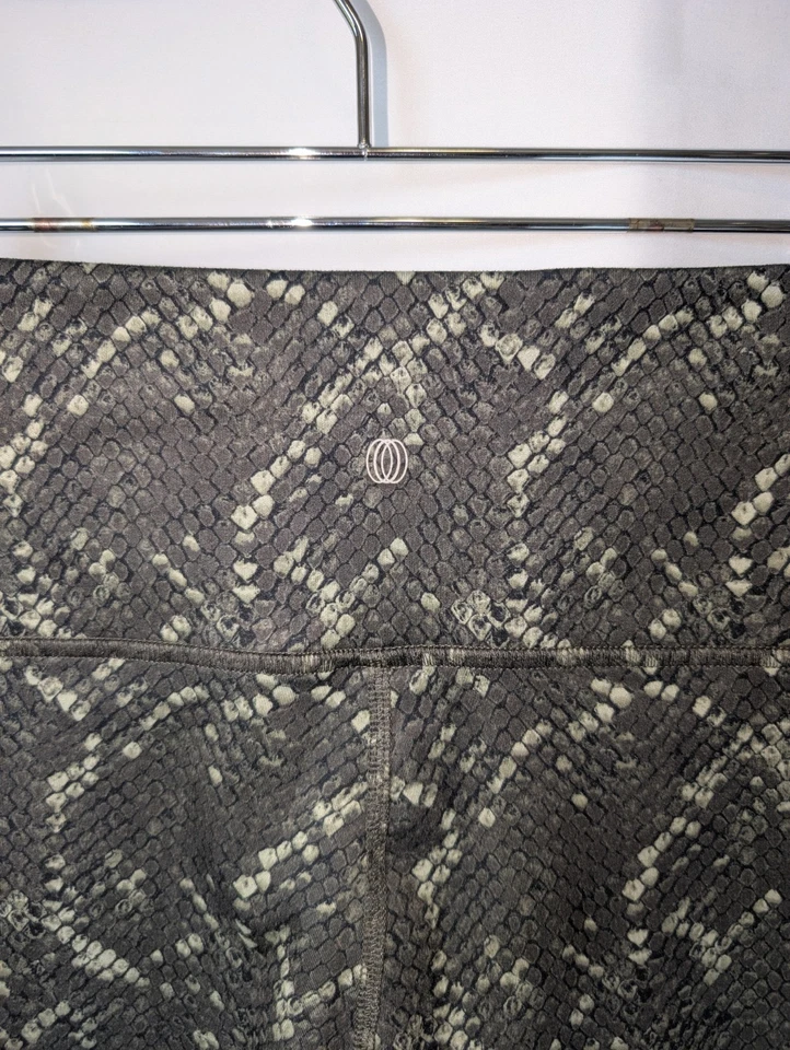 Leggings para mujer con patrón de piel de serpiente pantalones de yoga elásticos cintura alta hasta el tobillo Foto 3 de 4