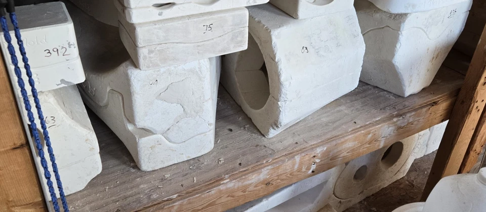 Lote de 64 moldes de fundición de cerámica vintage - Belén, gnomos y muñecas Foto 3 de 4