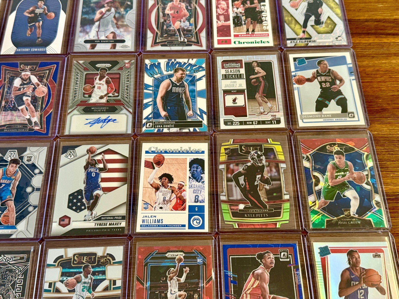 HUGE 200+ Sports Card VALUE LOT Numbered Auto Patch Insert HOF Rookie RC NBA NFL view 9
