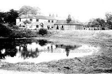 Pdd-52 Large Farmhouse, Bradmore Green Nr Old Coulsdon, Surrey. Photo