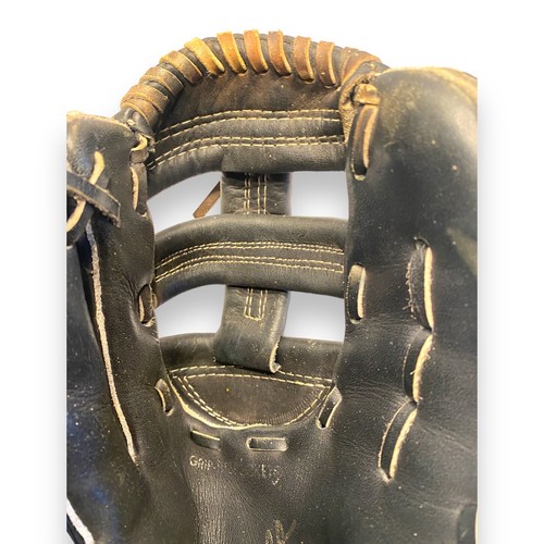 WILSON A2146 SIGNATURE MODEL KIRBY PUCKETT LHT 12" BASEBALL GLOVE - GAME READY - Picture 7 of 9