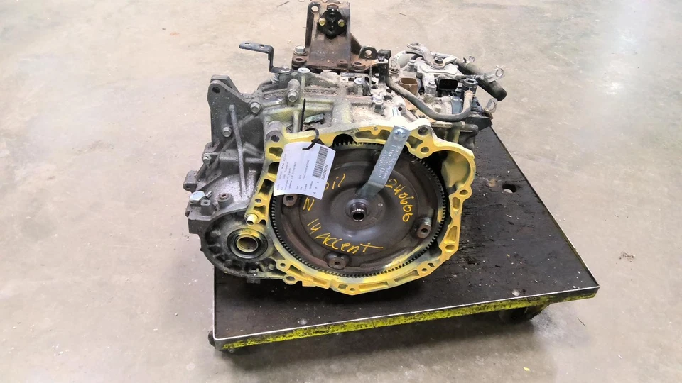 Used Automatic Transmission Assembly fits: 2014 Hyundai Accent AT 6 Speed from 0 Foto 3 de 4