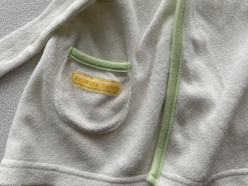 Carter's Baby Bath Beach Pool Hooded Robe Duck Chick Design 0-9 Months - Image 2 of 4