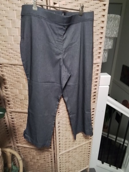 Katies Pants,18, Stretch, In Very Good Condition,  Pull On, Cropped