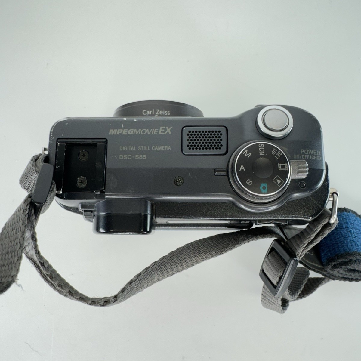 Vintage Sony Cyber-shot DSC-S85 Camera 4.1 MP Digital Carl Zeiss