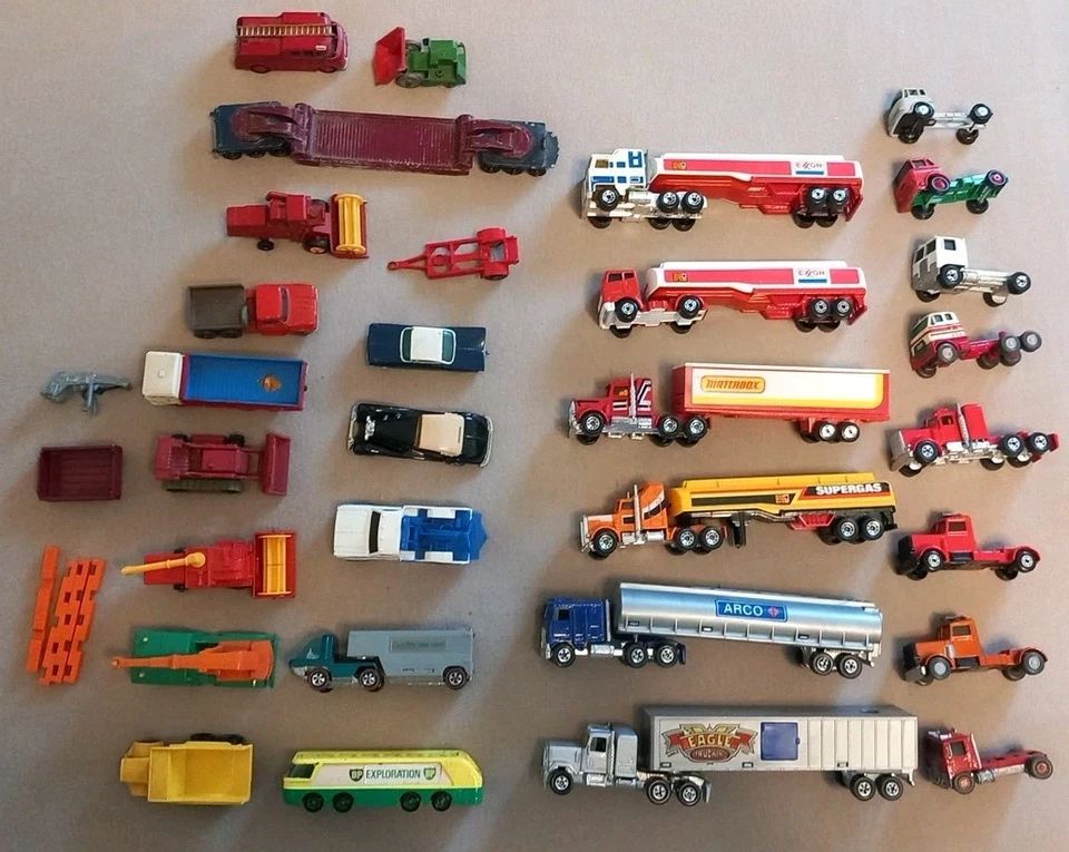 Matchbox Lesney Hot Wheels Konvolut Siehe Fotos 70er-80er Jahre bespielt
