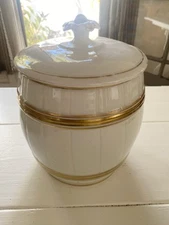 KPM Porcelain Jar With Lid
