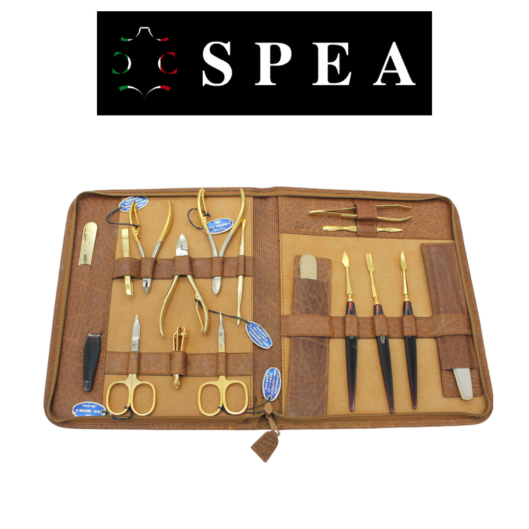 Idea Regalo: Set Manicure SPEA in Pelle Marrone - 10 Accessori
