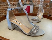 Nina Silver 10 Elenora Embellished Satin Jeweled Sandal New Wedding Party Bride