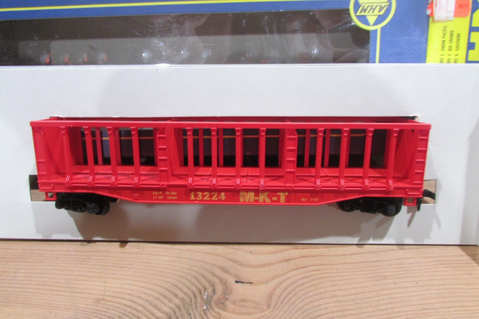 HO Scale AHM 5392D Pulpwood Rack Car M.K.T #13224 | eBay