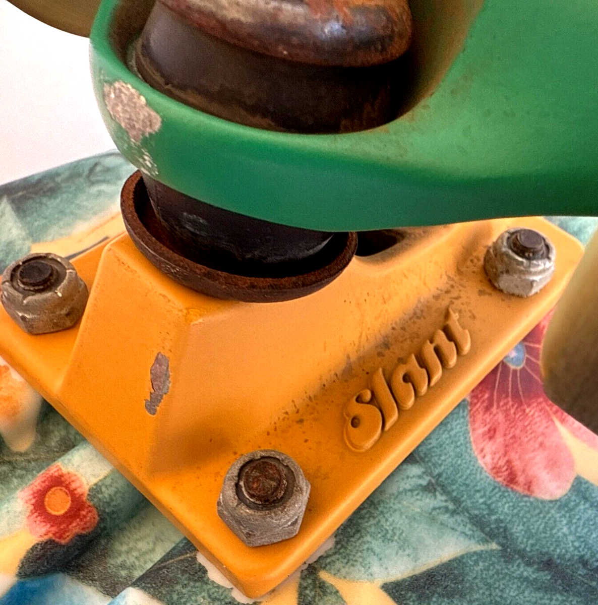 Globe Bantam ST Roses Cruiser Penny Skateboard 23” 59 mm