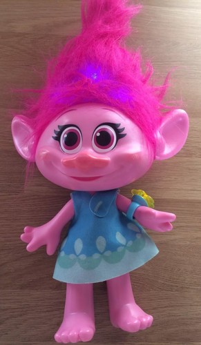 talking poppy trolls doll hug time pink interactive