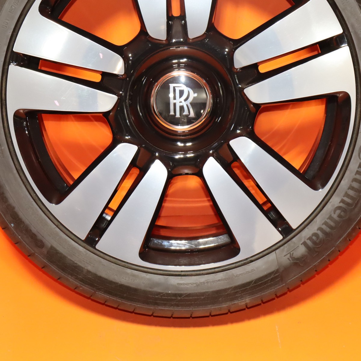 Rolls-Royce Cullinan 2019-2024 Front Wheel P/N 36106878393