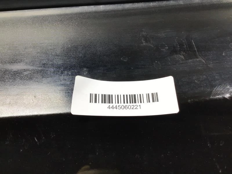 AUDI A8 2003 2010 CUBIERTA DE PARACHOQUES TRASERO NEGRO OEM+ Foto 4 de 4