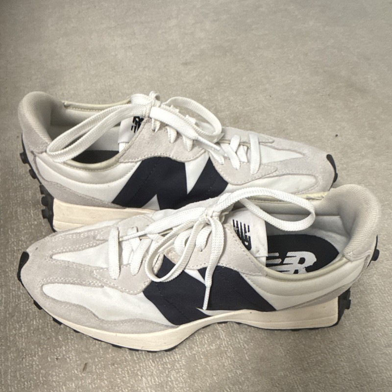 New Balance Classics 327