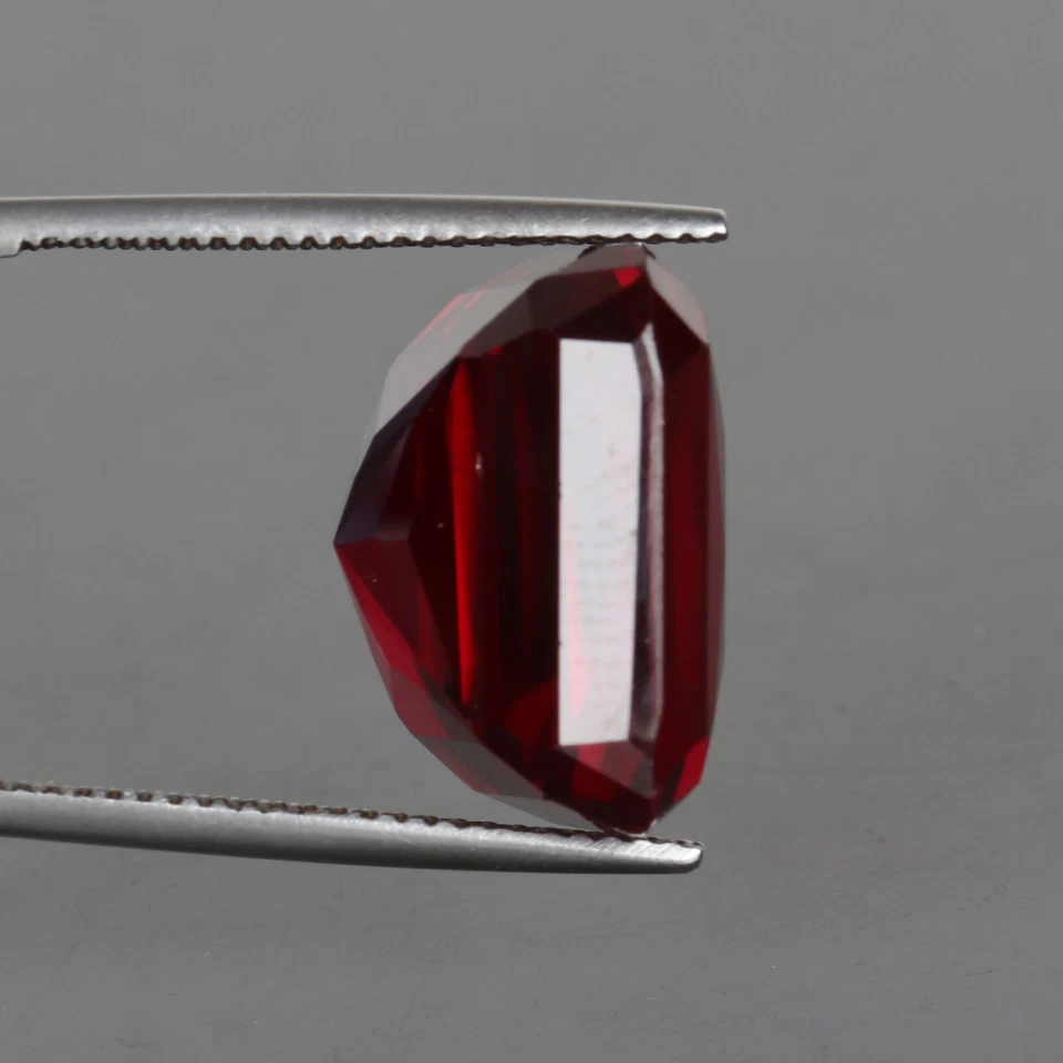 Lab-Created Loose Gemstone 14.Carat Red Ruby Square Cut for Jewelry Making - Image 3 of 4