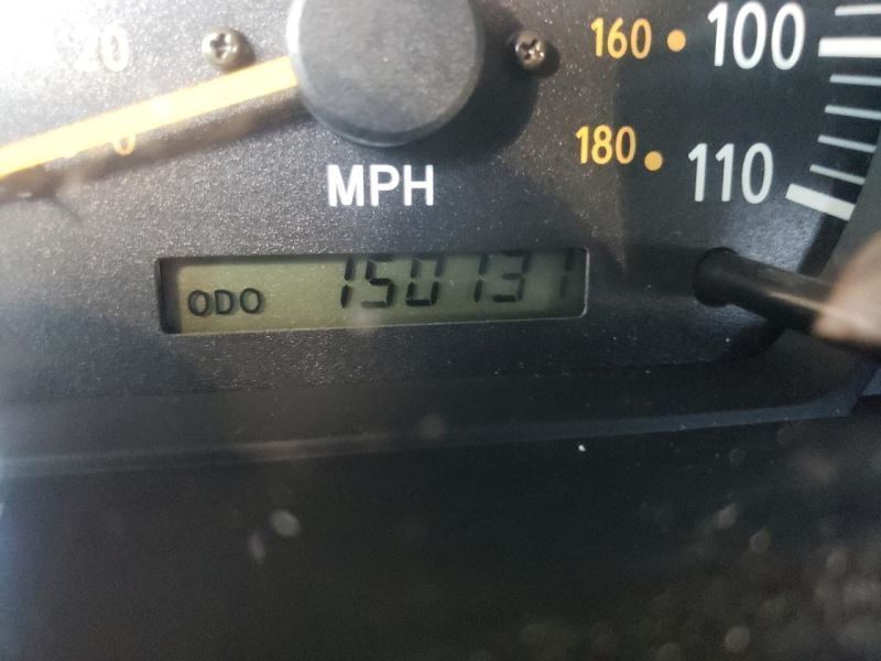 587841_8