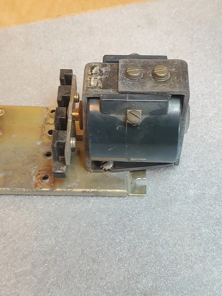 JOSLYN CLARK TB-137-2 CONTROLS COIL TB1372 240VDC - Image 3 of 4