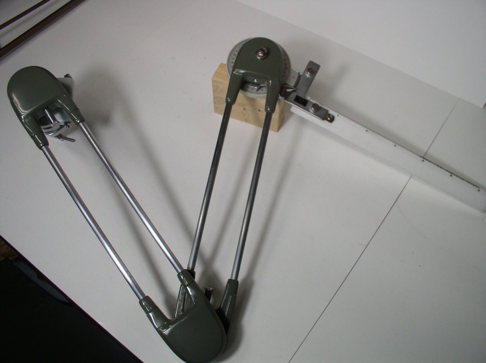 Mutoh Drafting Machine for sale Only 2 left at 60