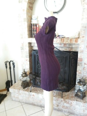 forbidden fruit velvet dress Holy Grail Iconic 1970s Forbidden Fruit Print Billowing Sleeve Dress b –  The Pansy Garden