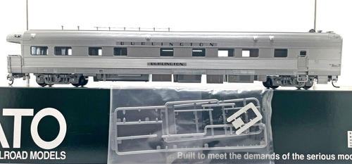 Train US HO Kato – Voiture Budd Inox Business Car Burlington – Époque 3 – Analogique