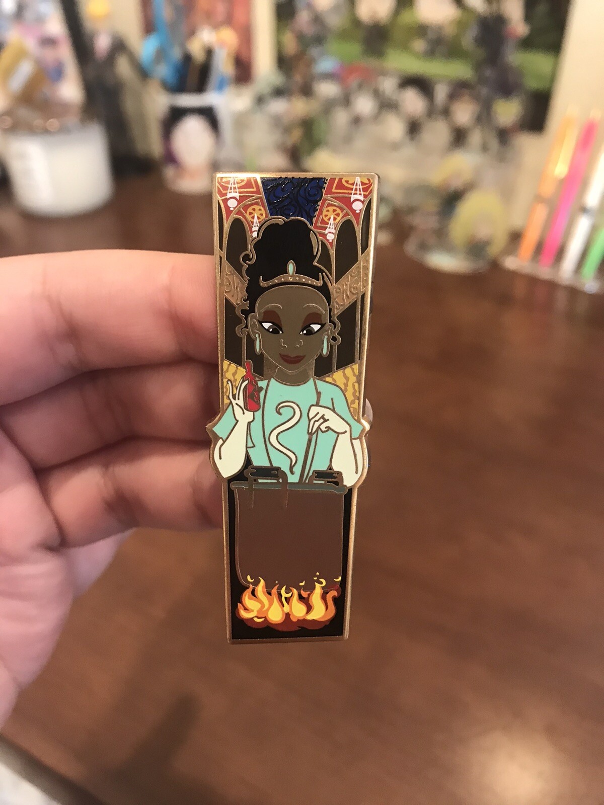 RARE LE500 Disney Taste of Royalty Series Tiana Princess & Frog Hot Art Acme Pin