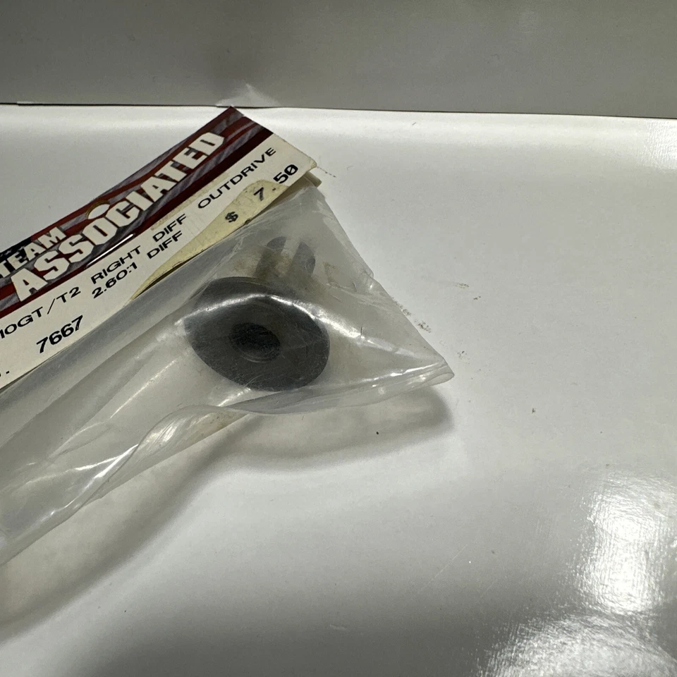 Team Associated Differential Outdrive Hub Right ASC7667 - Image 4 of 4