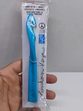 Lion Brand Crochet 2 HOOK SET LONDON KAYE Large 20 mm & MEDIUM 11.5 mm Ergonomic