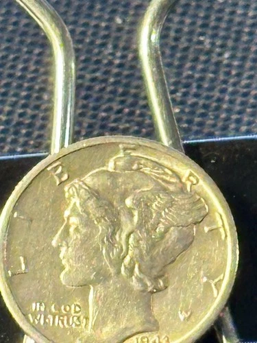 1943 D FULL STAFF UNC BEAUTIFULL Mercury Dime     N147