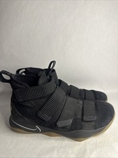 Talla 7.5- Zapatillas de baloncesto Nike LeBron Soldier 11 'Black Gum' para hombre