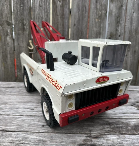1969 Mighty Tonka AA 24HR White Service Double Boom Wrecker Steel Tow Truck