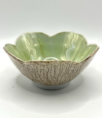 Vintage D.L.D. Luster ware Green Lotus Shaped Bowl Small Japan