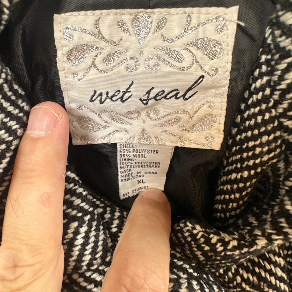 Abrigo Wet Seal para mujer XL negro blanco espiga invierno ropa exterior botón delantero Foto 4 de 4