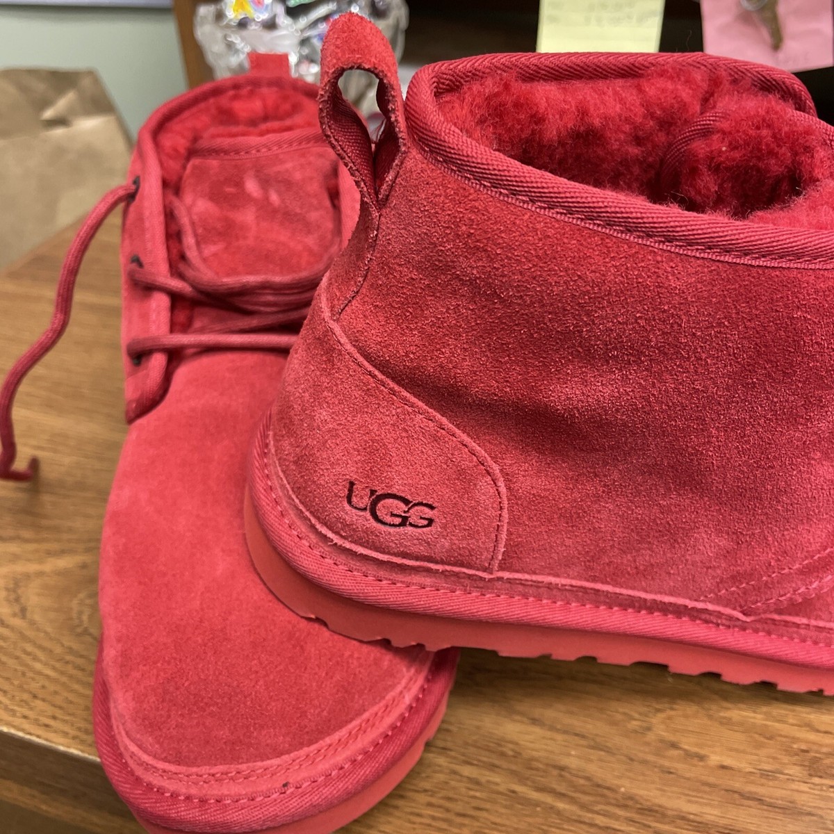 UGG AUSTRALIA NEUMEL 3236  SAMBA RED CHUKKA ANKLE BOOTS MENS SIZE 7‎ ugg-mens-boots-neumel-samba-  main image 3