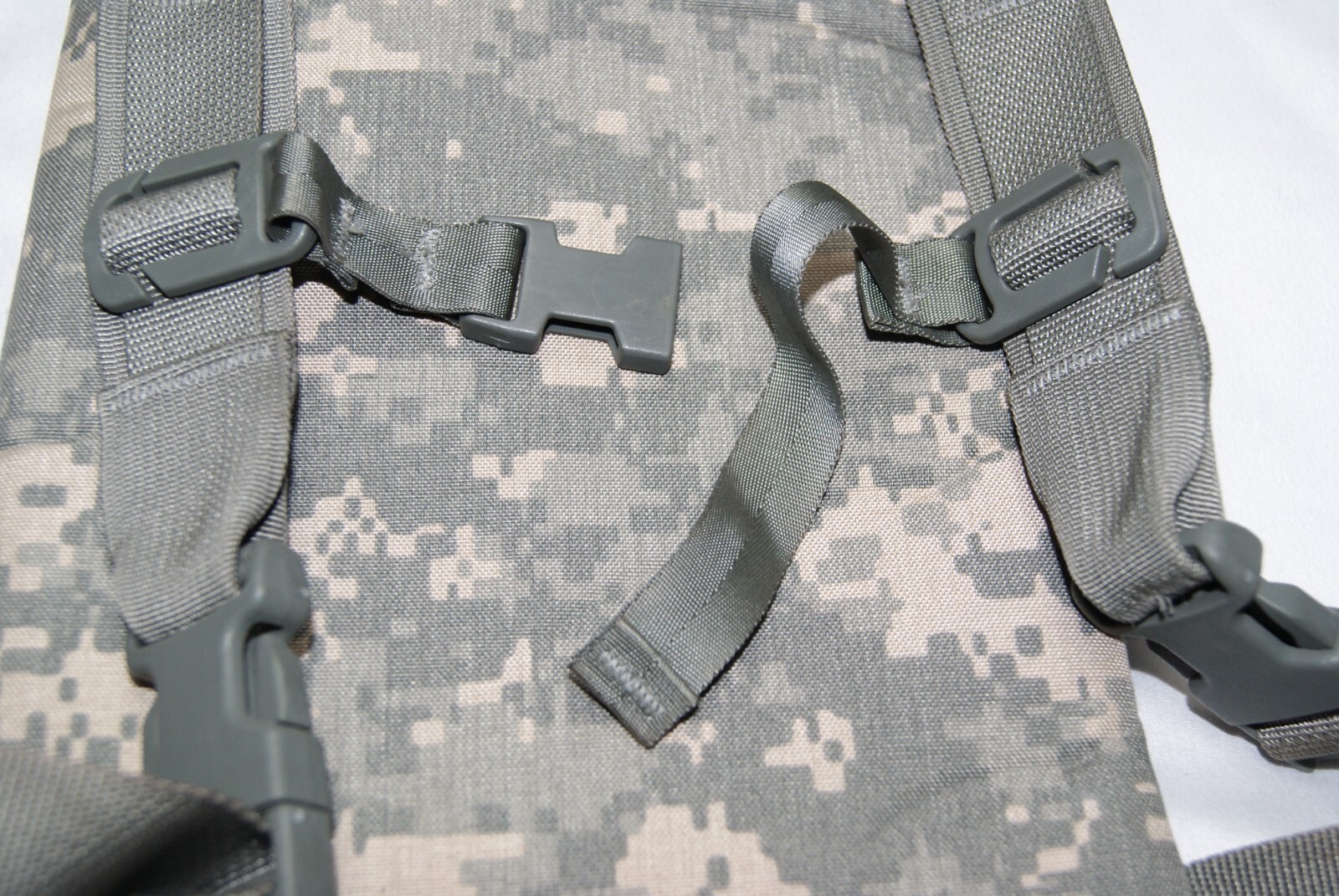 molle ii hydramax hydration system backpack 100 oz 3 liter lightweight camo