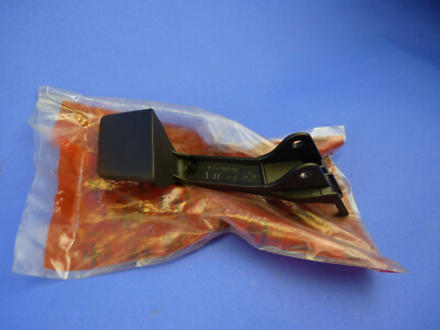 Alfa Romeo NOS 164 right front inner door handle 112218566 1640073900