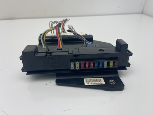 2005 - 2010 Toyota Avalon Junction Block Fuse Box Module OEM 8272007060 - Picture 13 of 16